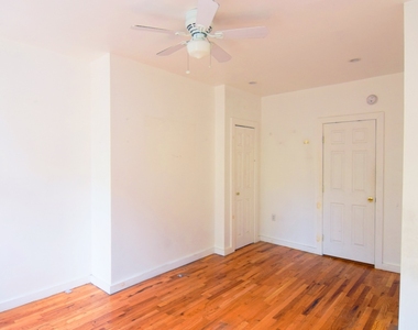 256 Stagg St. #1R - Photo Thumbnail 3