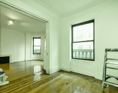 105 East 15th street - Photo Thumbnail 5