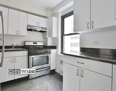 157 E 57th St  - Photo Thumbnail 1