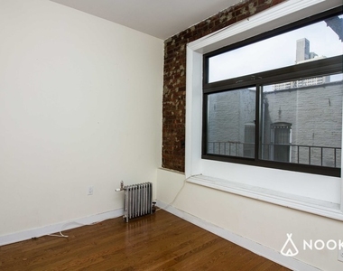 1610 Bedford Ave - Photo Thumbnail 5