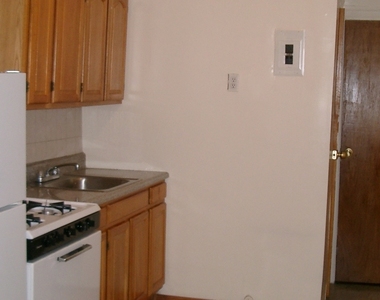 38 Nostrand Ave - Photo Thumbnail 3