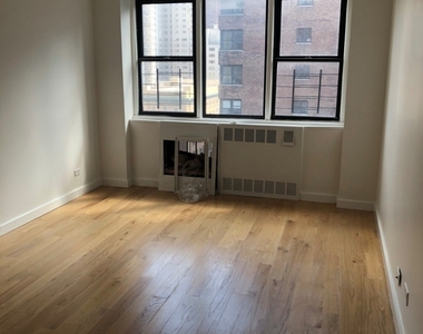 2 Months Free!! NO FEE!!  2 Bed, 2 Bath on the UES Ea 70'S - Photo Thumbnail 2