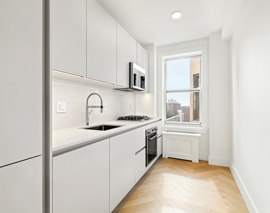 301 East 21st Street  - Photo Thumbnail 1