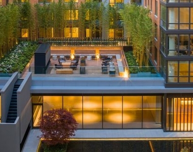 550 West 45th Street - Photo Thumbnail 10