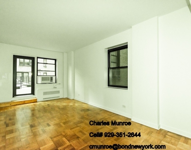 412 East 55th Street - Photo Thumbnail 5