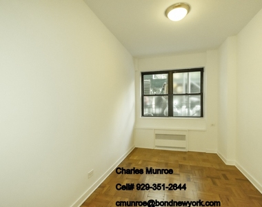 412 East 55th Street - Photo Thumbnail 3