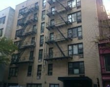 135 East 17th Street - Photo Thumbnail 4