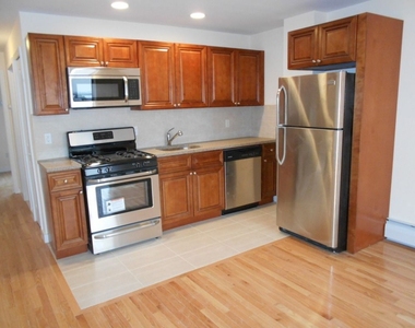 14-34 31st Avenue, Astoria - Photo Thumbnail 9