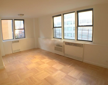 Massive 3 Bedroom 2 Bath Available on the UES 70'S - Photo Thumbnail 0