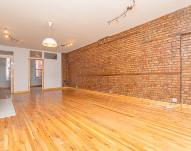 553 Grand St - Photo Thumbnail 6