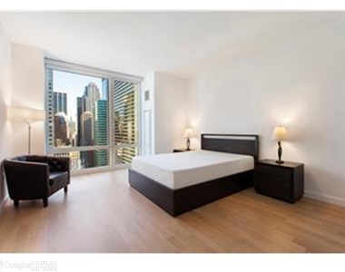 247 West 46th St - Photo Thumbnail 4