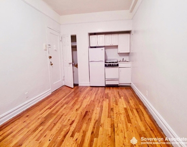 936 West End Avenue - Photo Thumbnail 2