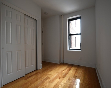 1059 Union Street, #a4 - Photo Thumbnail 4