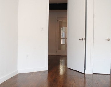 410 Eastern Parkway - Photo Thumbnail 1