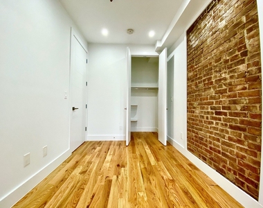 378 Nostrand Ave - Photo Thumbnail 2