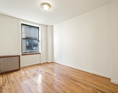 3647 Broadway - Photo Thumbnail 8