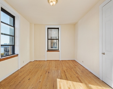 3647 Broadway - Photo Thumbnail 12