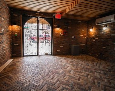 31 Brooklyn Ave - Photo Thumbnail 10