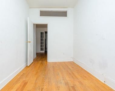 1734 Bleecker St - Photo Thumbnail 6