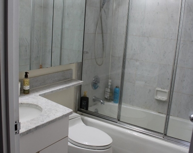 235 East 40th Street, Apt. 20b - Photo Thumbnail 4