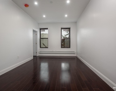 1094 Flatbush Ave - Photo Thumbnail 3