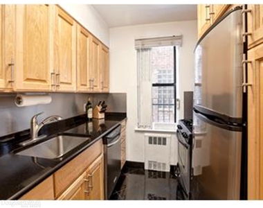 54 East 8th St - Photo Thumbnail 3