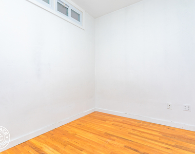 184 Noll Street - Photo Thumbnail 3