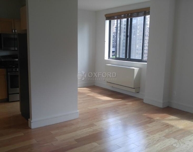 323 West 96th Street - Photo Thumbnail 5