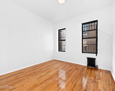 206 Rivington St - Photo Thumbnail 1