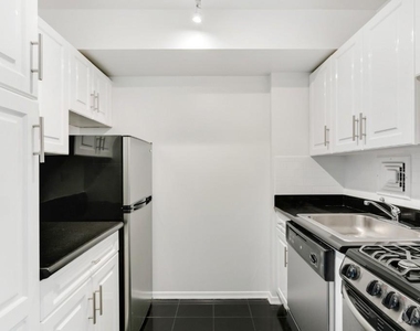 305 West 13th  - Photo Thumbnail 4