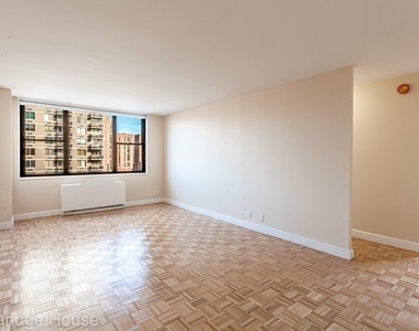 201 East 87th Street - Photo Thumbnail 0