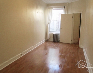 286 Prospect Park West - Photo Thumbnail 2