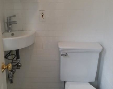 245 East 81st Street - Photo Thumbnail 11