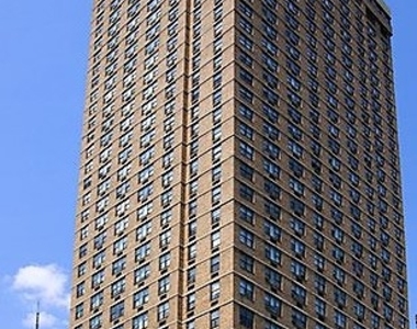 East 29th Street - Photo Thumbnail 5