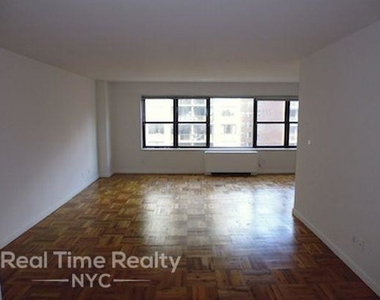 120 East 34th Street - Photo Thumbnail 2