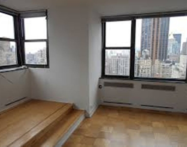 108 East 38th Street - Photo Thumbnail 1