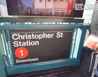  Christohper Street in West Village - Photo Thumbnail 6