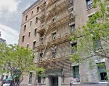 East 78th Street - Photo Thumbnail 0