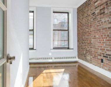 219 E 28th Street - Photo Thumbnail 0