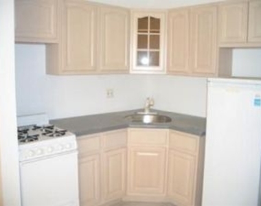 2149 Caton Avenue, #2 Tenant Occ Until 02/15 (scope) - Photo Thumbnail 2