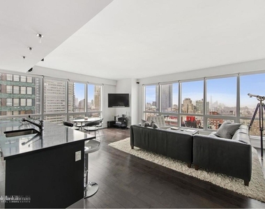 350 West 42nd St - Photo Thumbnail 0