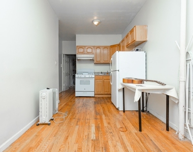 256 Stagg St - Photo Thumbnail 4