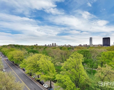 372 Central Park West - Photo Thumbnail 3