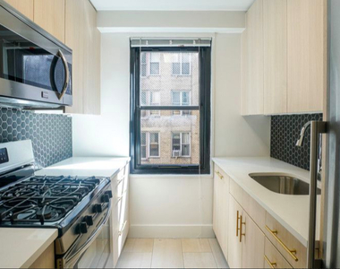 315 West 57th Street  - Photo Thumbnail 0