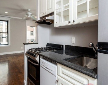 340 East 18th Street - Photo Thumbnail 5