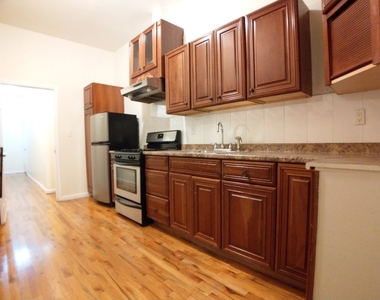 186 Bay Ridge Ave - Photo Thumbnail 2