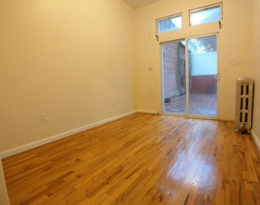 186 Bay Ridge Ave - Photo Thumbnail 8