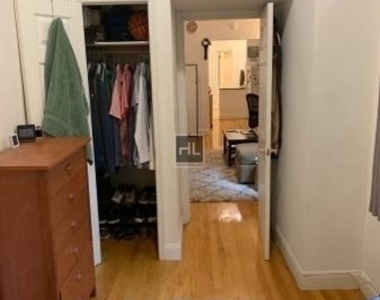 258 East 78 Street - Photo Thumbnail 2