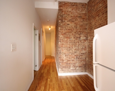 Copy of 1047 Bedford Ave - Photo Thumbnail 4