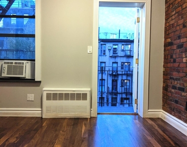 521 East 5th Street - Photo Thumbnail 3